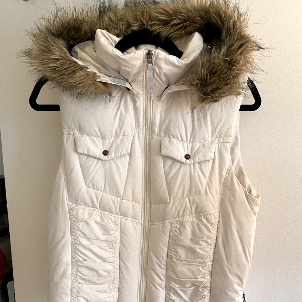 Columbia Womens Vest with removable fur 🤎🤍